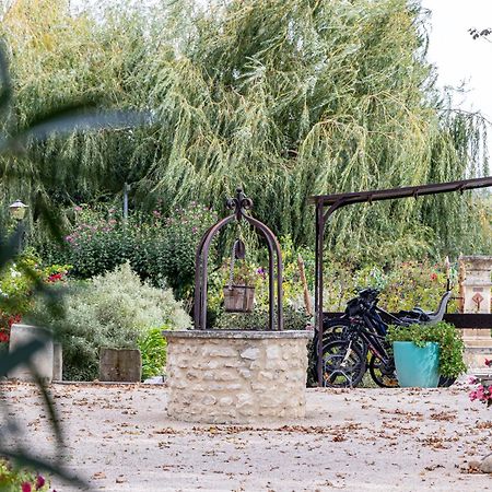 Mas Le 7 Bed & Breakfast Saint-Andiol Exterior photo